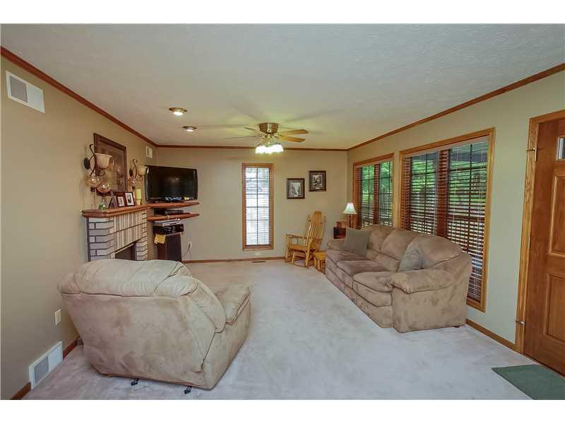 218 Bennington Road Hopwood, PA 15445 - Photo 11 of 25 Family Room.