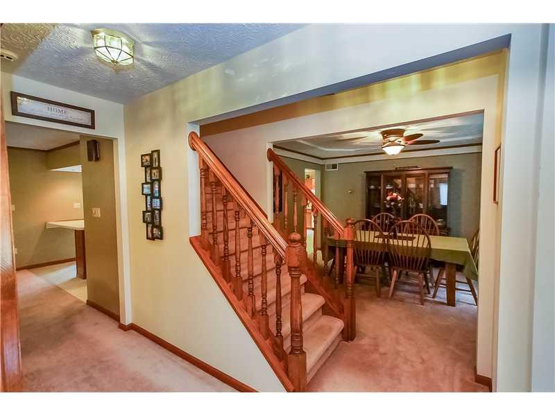 218 Bennington Road Hopwood, PA 15445 - Photo 12 of 25 Entry/Foyer.