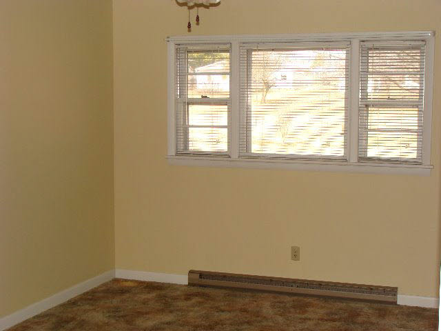 1130 Harman Road Harrisonburg, VA 22802 - Photo 4 of 18 Gallery Image 4