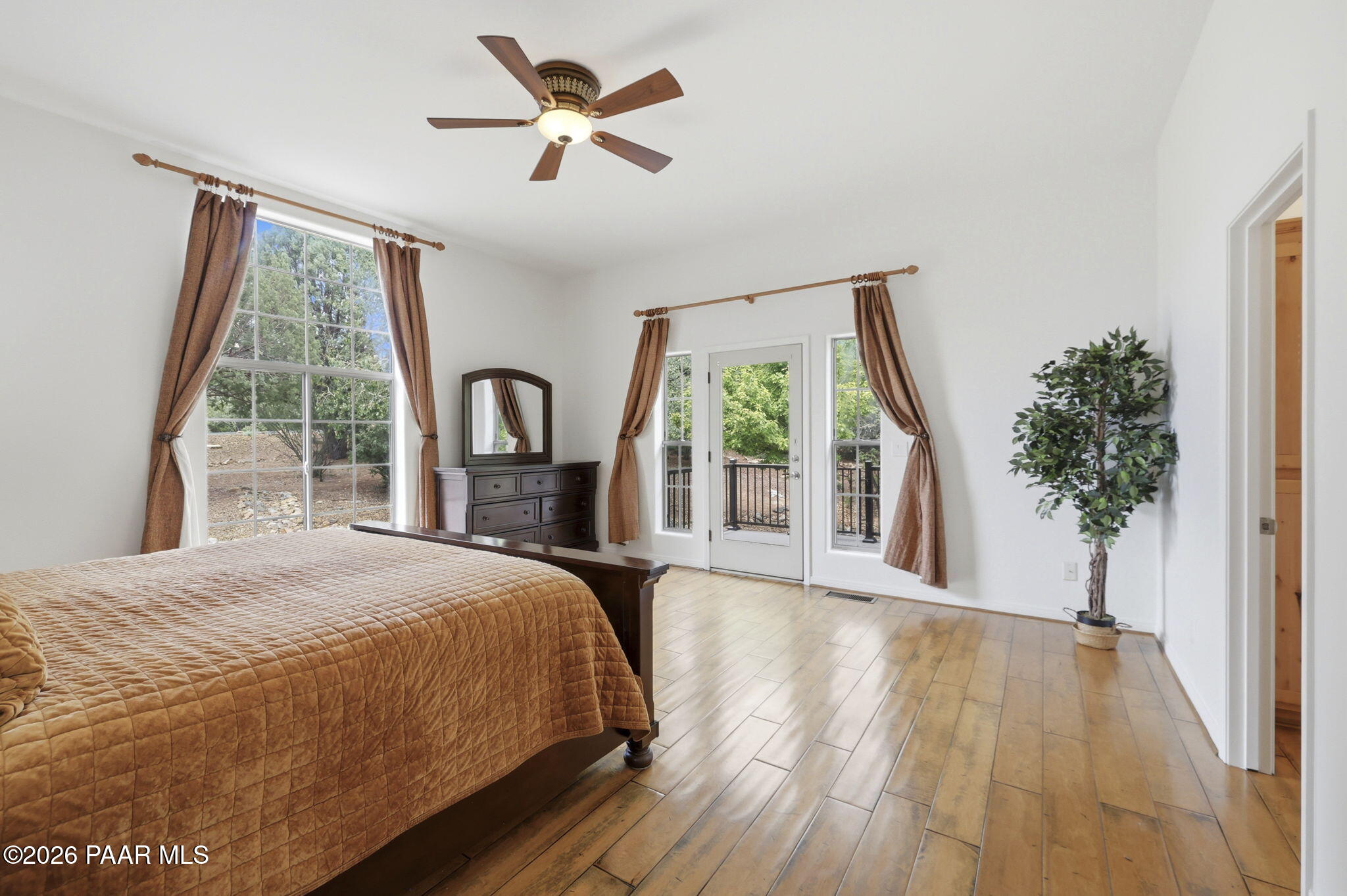 2144 Forest Mountain Road Prescott, AZ 86303 - Photo 22 of 51 29-Primary bedroom 2