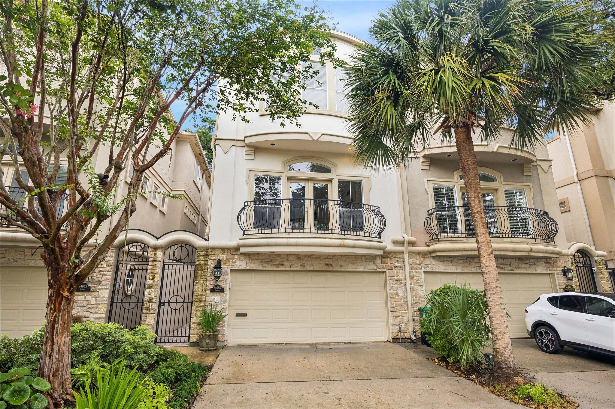 6406 Rodrigo Street, Unit B Houston, TX 77007 - Photo 1 of 27 Three story townhome in Camp Logan which is in the Memorial Park area.