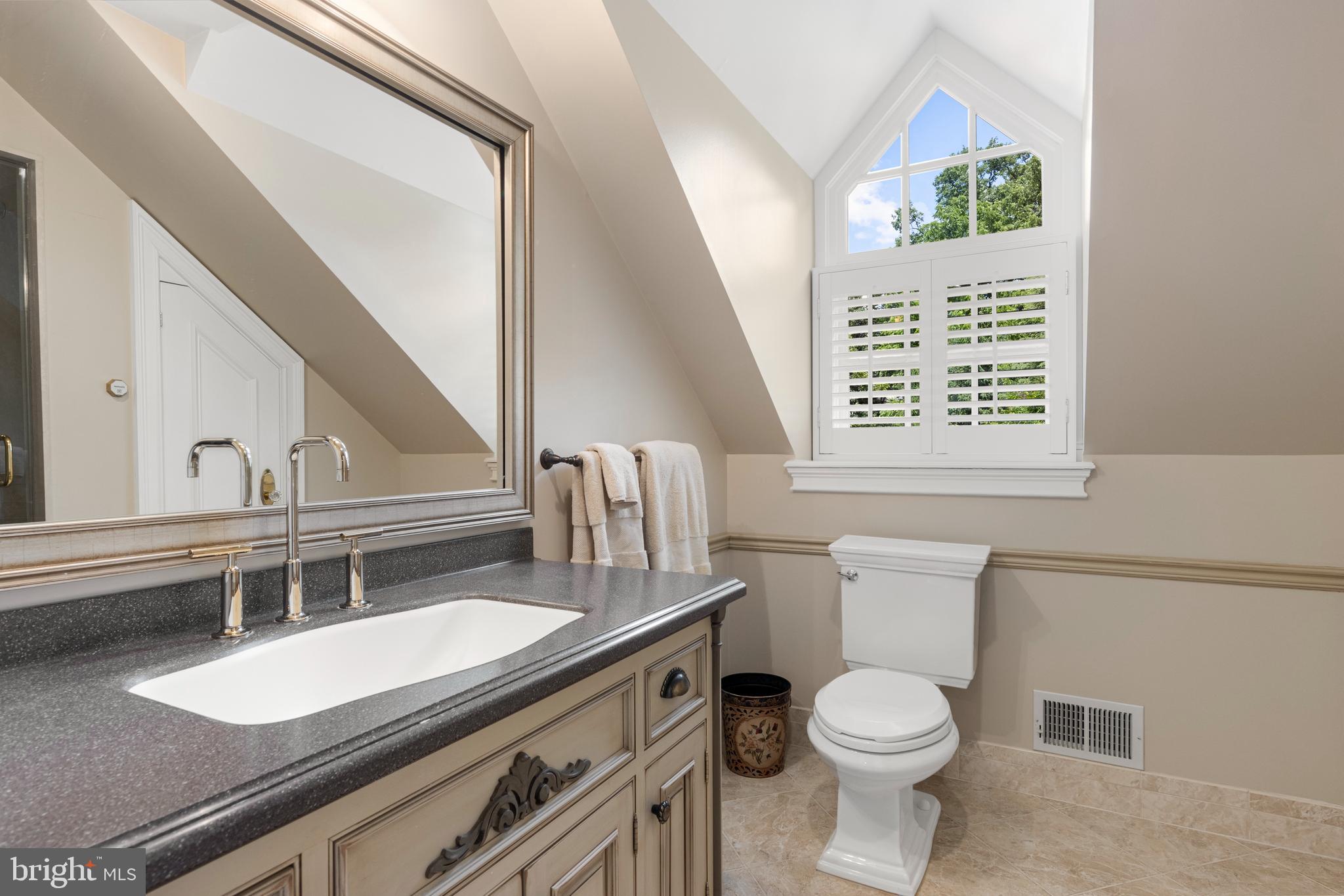 1325 Old Gulph Road Villanova, PA 19010 - Photo 80 of 117 En suite bath