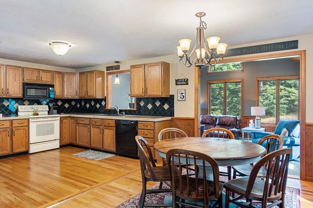 4 Pine Meadow Road Phillipston, MA 01331 - Photo 12 of 42