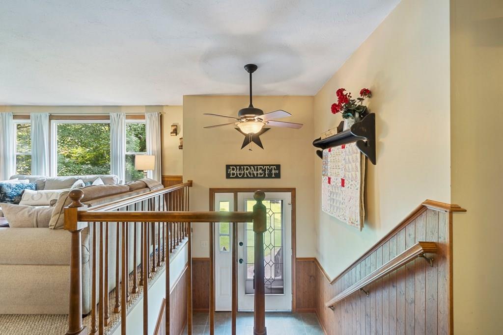 4 Pine Meadow Road Phillipston, MA 01331 - Photo 5 of 42