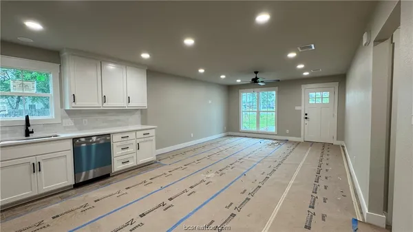 $295,000 | 309 Wheelock Street, Franklin, TX 77856