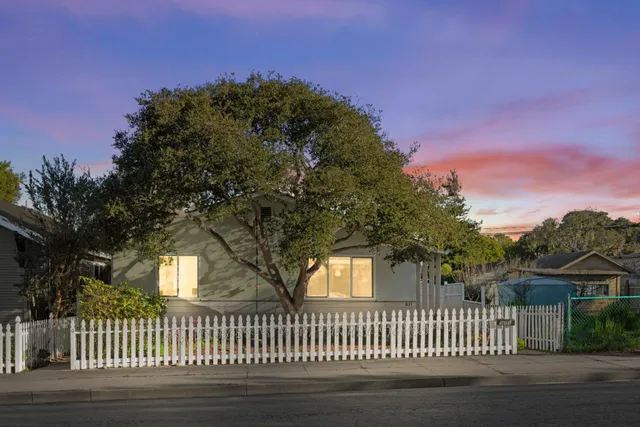 $1,275,000 | 609 Congress Avenue, Pacific Grove, CA 93950