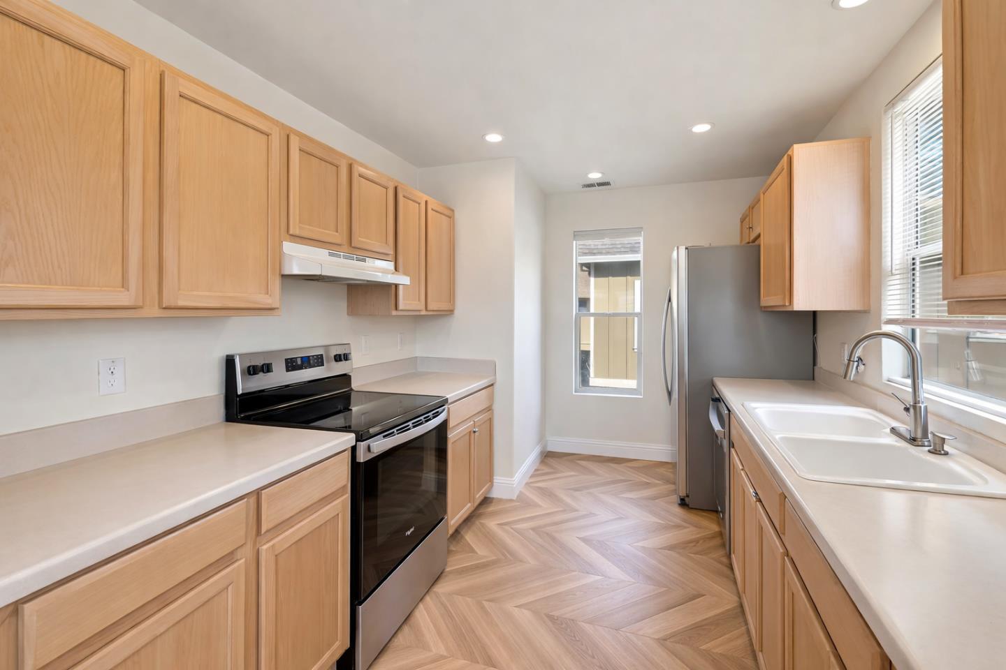 110 Library Lane Santa Cruz, CA 95062 - Photo 13 of 24 Gallery Image 13