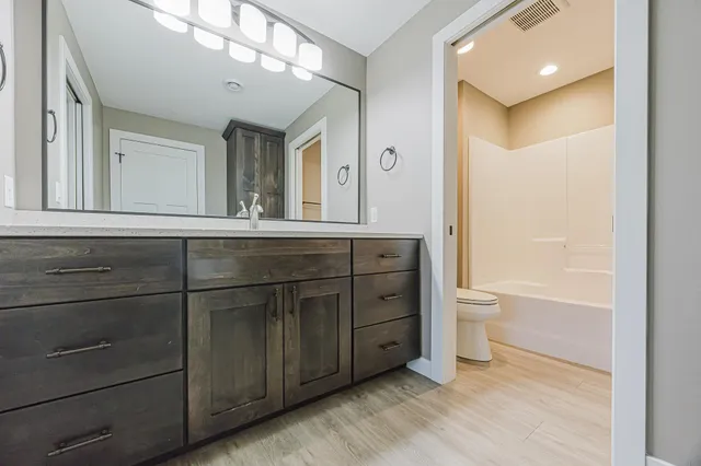 $514,500 | 1809 42nd Street South, Moorhead, MN 56560