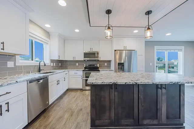 $514,500 | 1809 42nd Street South, Moorhead, MN 56560