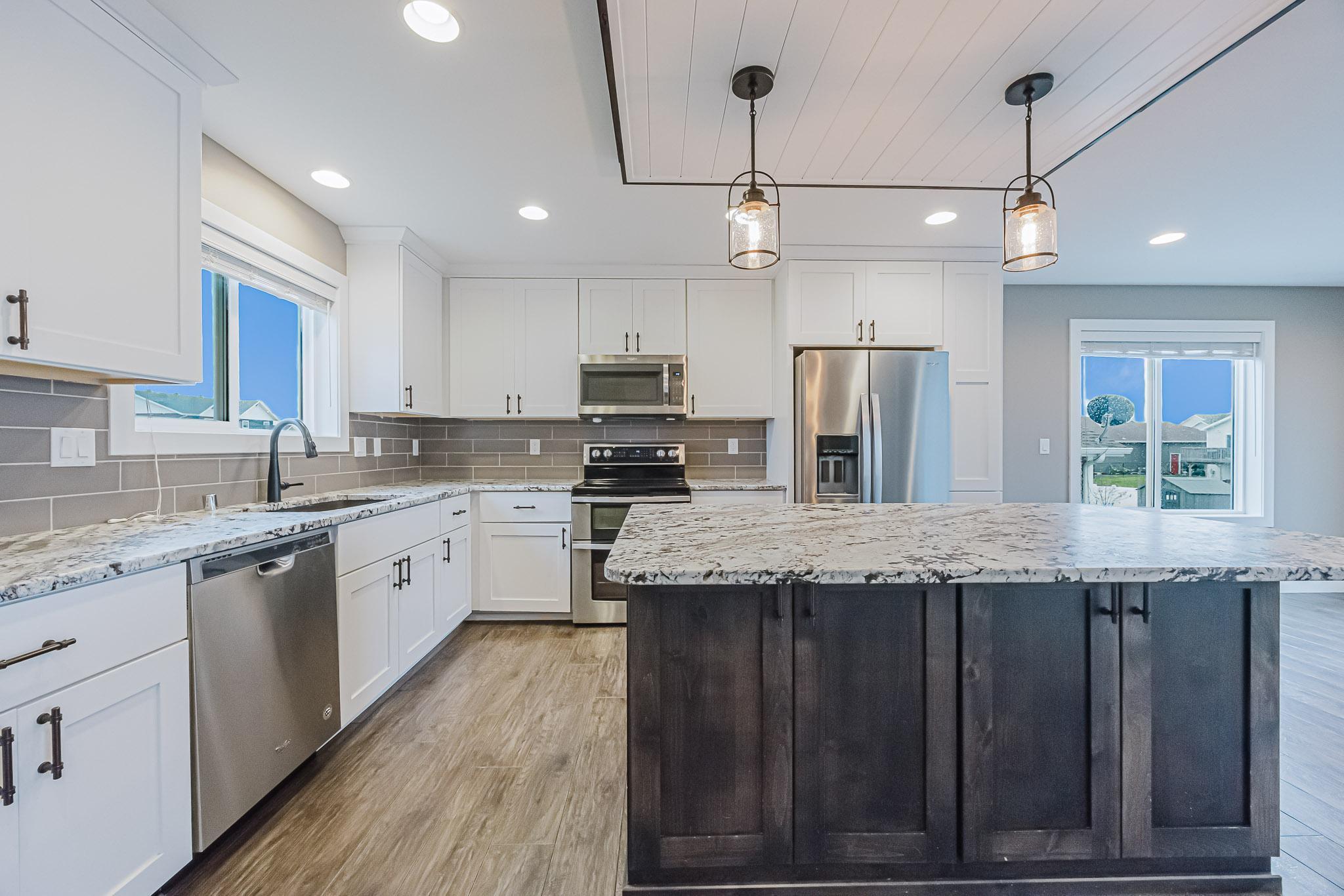 1809 42nd Street South Moorhead, MN 56560 - Photo 5 of 69