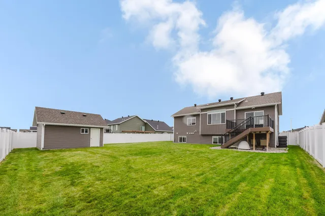 $514,500 | 1809 42nd Street South, Moorhead, MN 56560