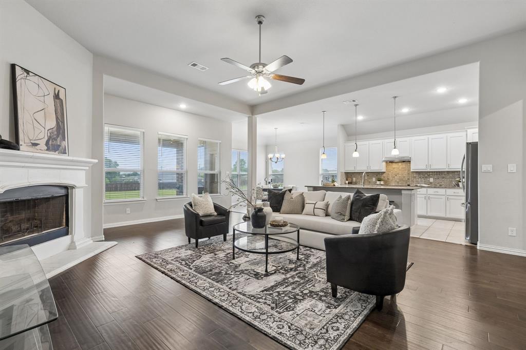 2016 Pebblegate Road Weatherford, TX 76085 - Photo 6 of 28