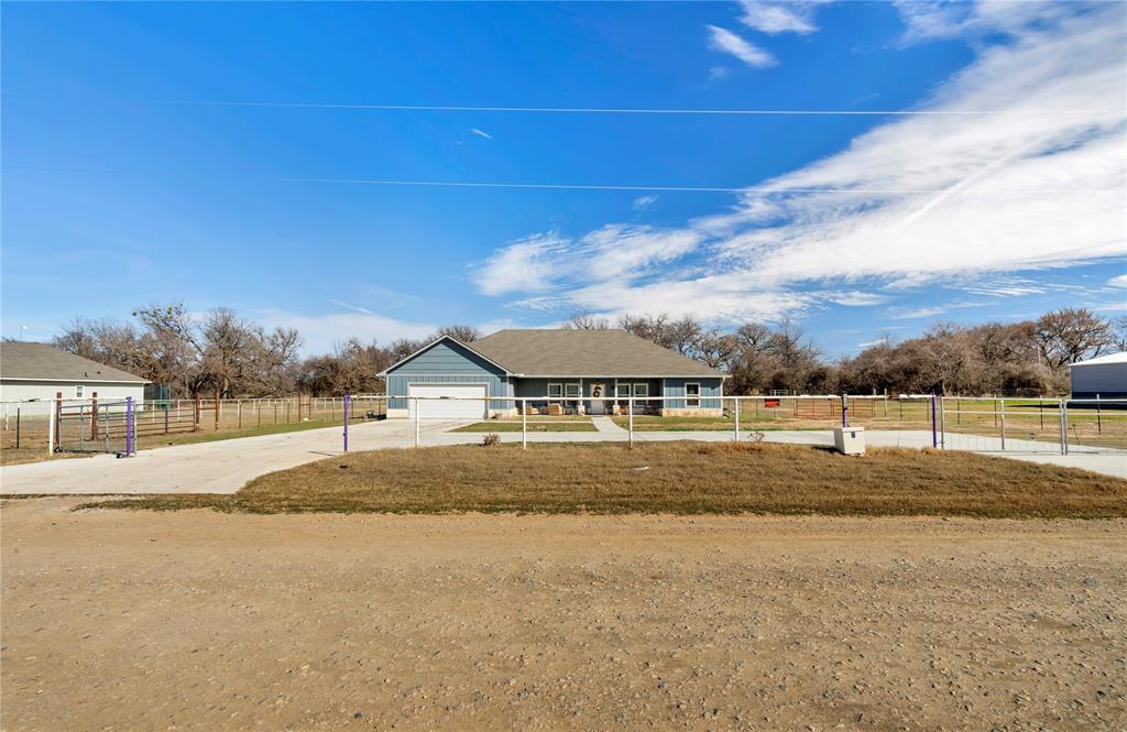 108 Dexter Lane Poolville, TX 76487 - Photo 2 of 25