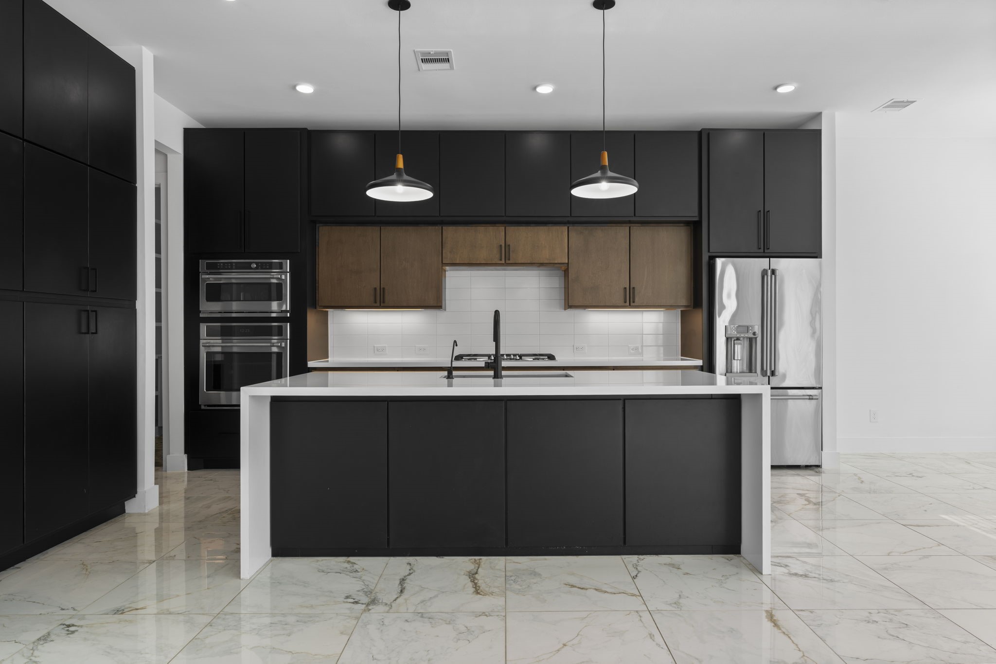 7407 Sawgrass Terrace Spring, TX 77389 - Photo 15 of 43 Main Kitchen