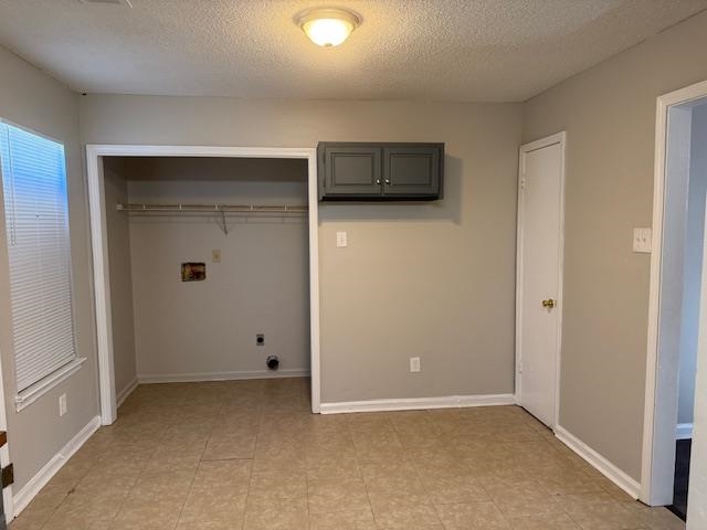 1315 Florida Street Memphis, TN 38106 - Photo 8 of 14 a view of an empty room
