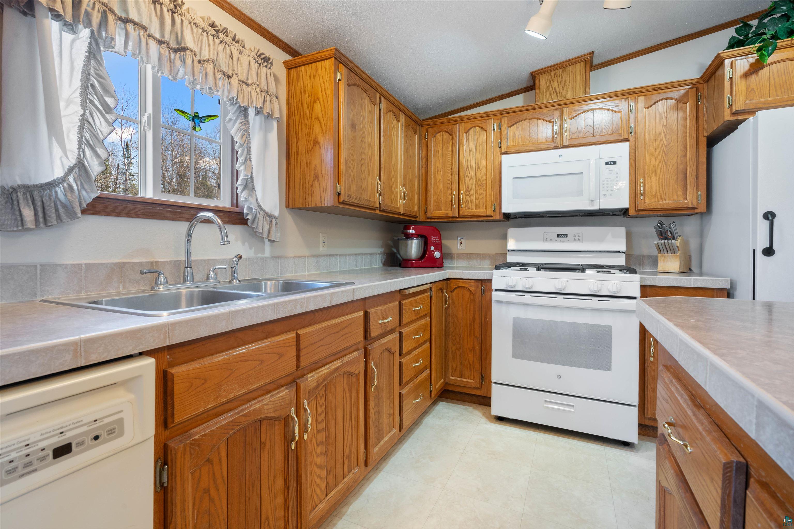 6657 East Bayfield Road South Range, WI 54874 - Photo 9 of 32