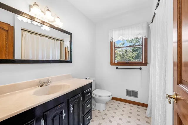 $724,900 | 176 South Ravenwood Drive, Cape May Court House, NJ 08210