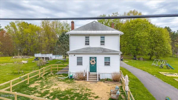 $299,900 | 3520 Guilderland Avenue, Schenectady, NY 12306