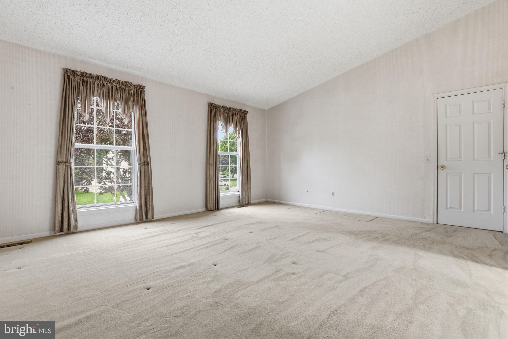 8560 Yoder Street Manassas, VA 20110 - Photo 16 of 40