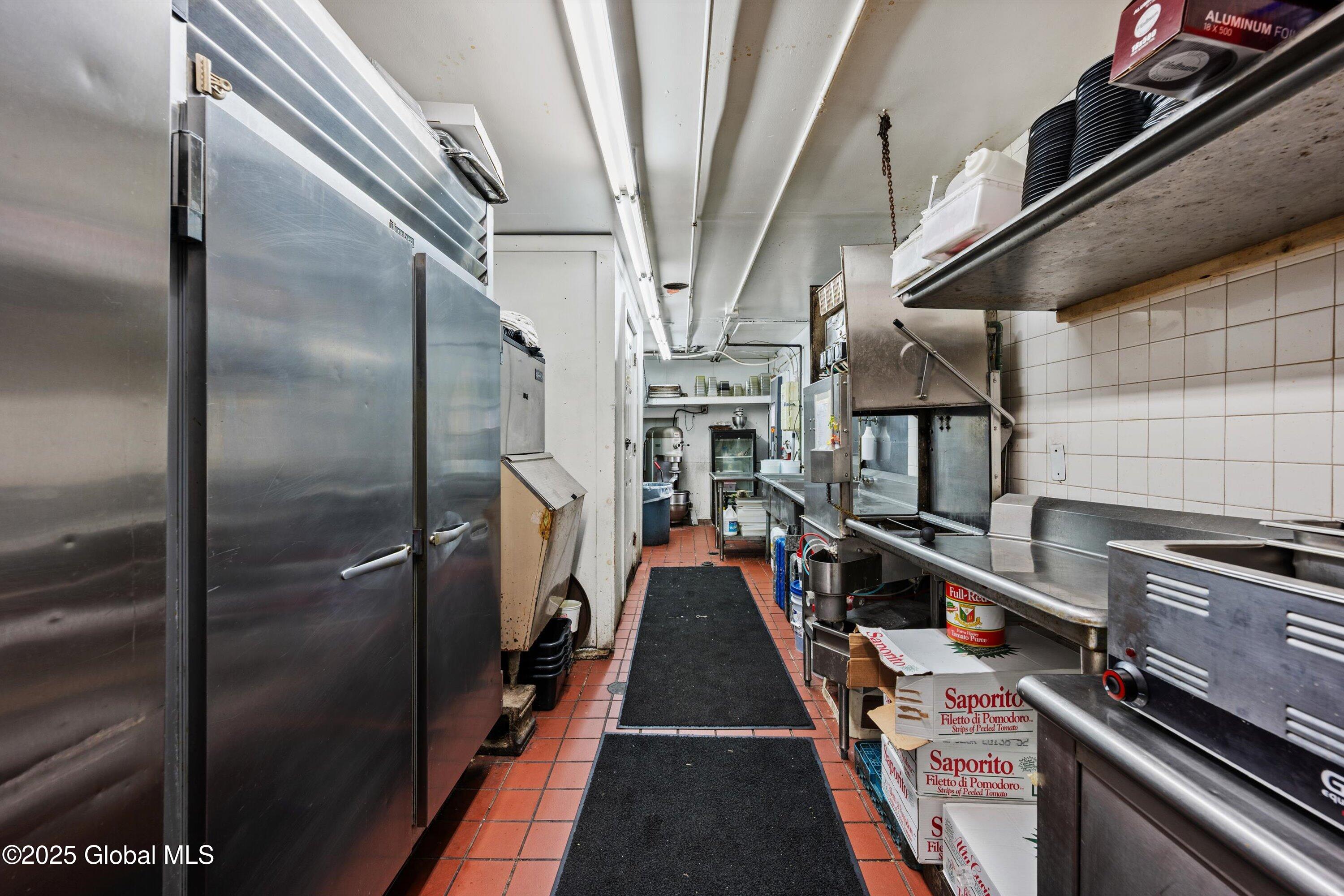 7756 Highway 5 Clinton, NY 13323 - Photo 16 of 39 Restaurant - kitchen