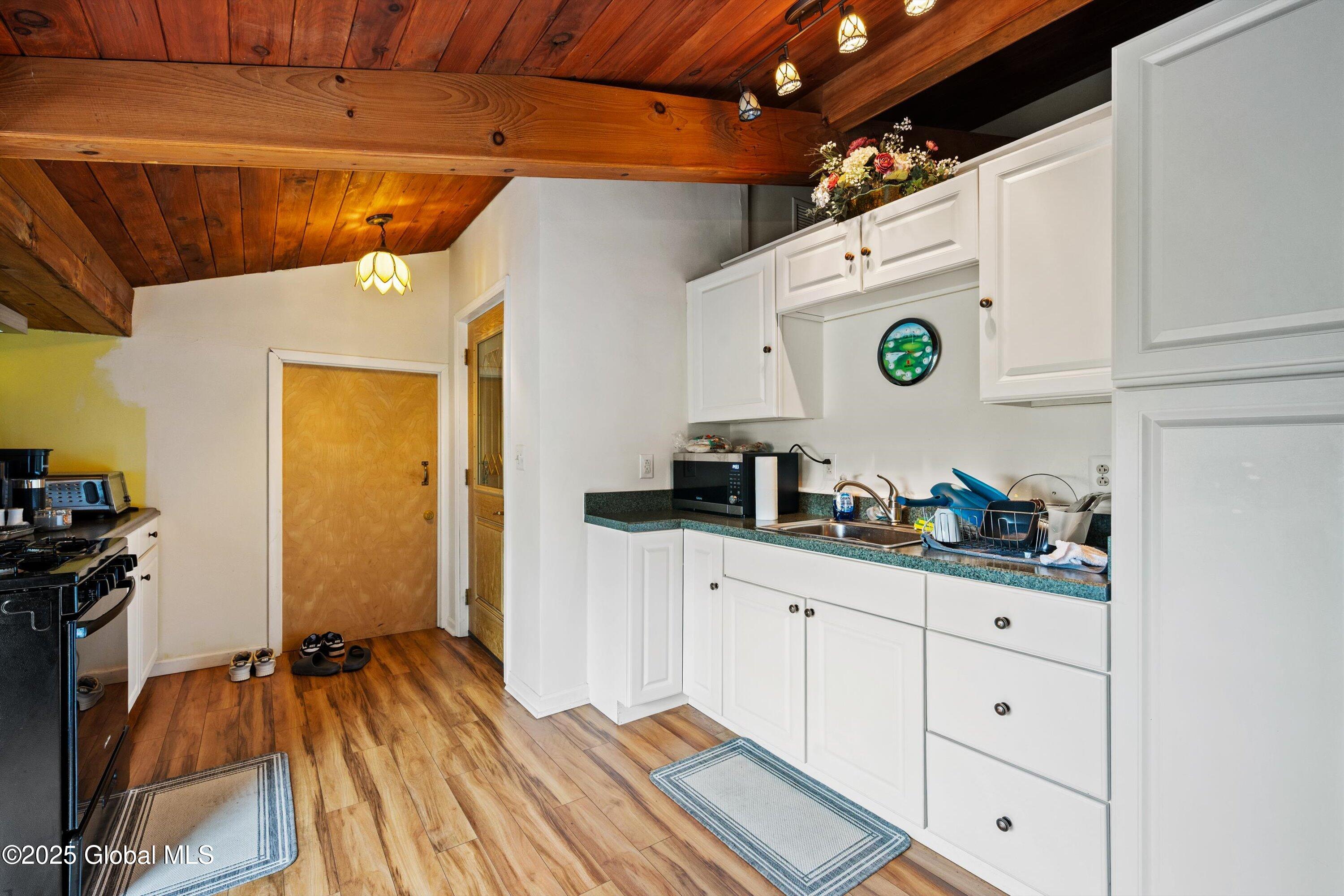 7756 Highway 5 Clinton, NY 13323 - Photo 31 of 39 Kitchen