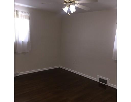 160 Van Greenby Road Lowell, MA 01851 - Photo 8 of 16 Gallery Image 8