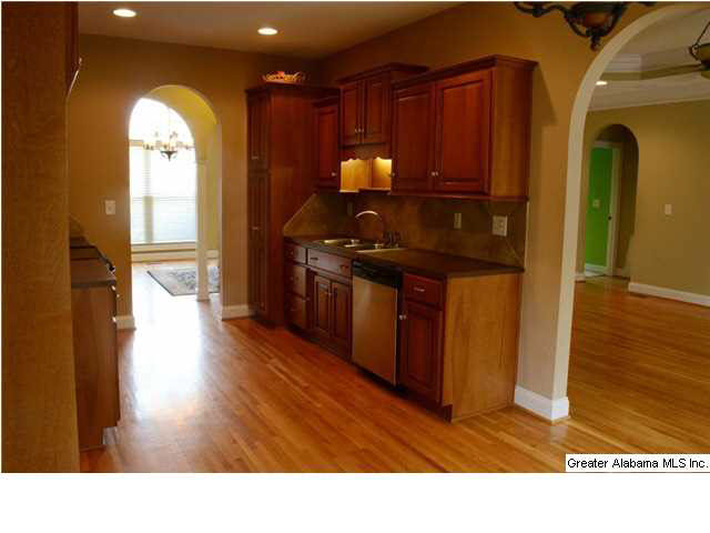 564 Orchard Circle Hayden, AL 35079 - Photo 6 of 23