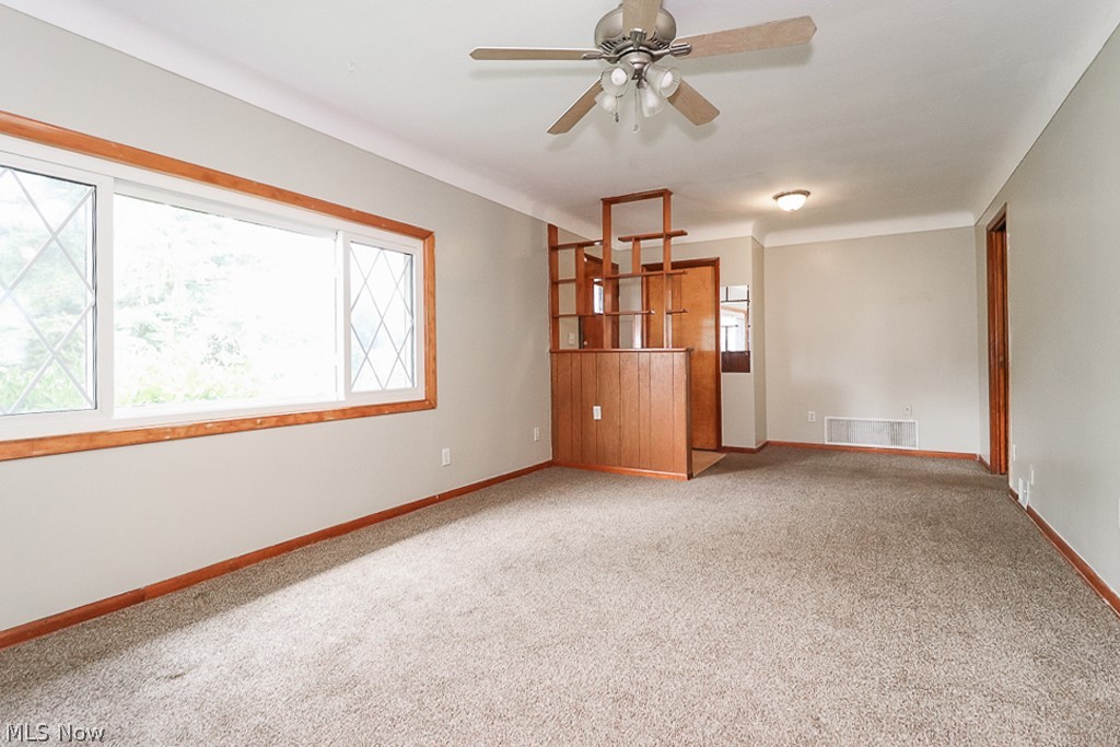25121 Price Road Bedford, OH 44146 - Photo 18 of 33