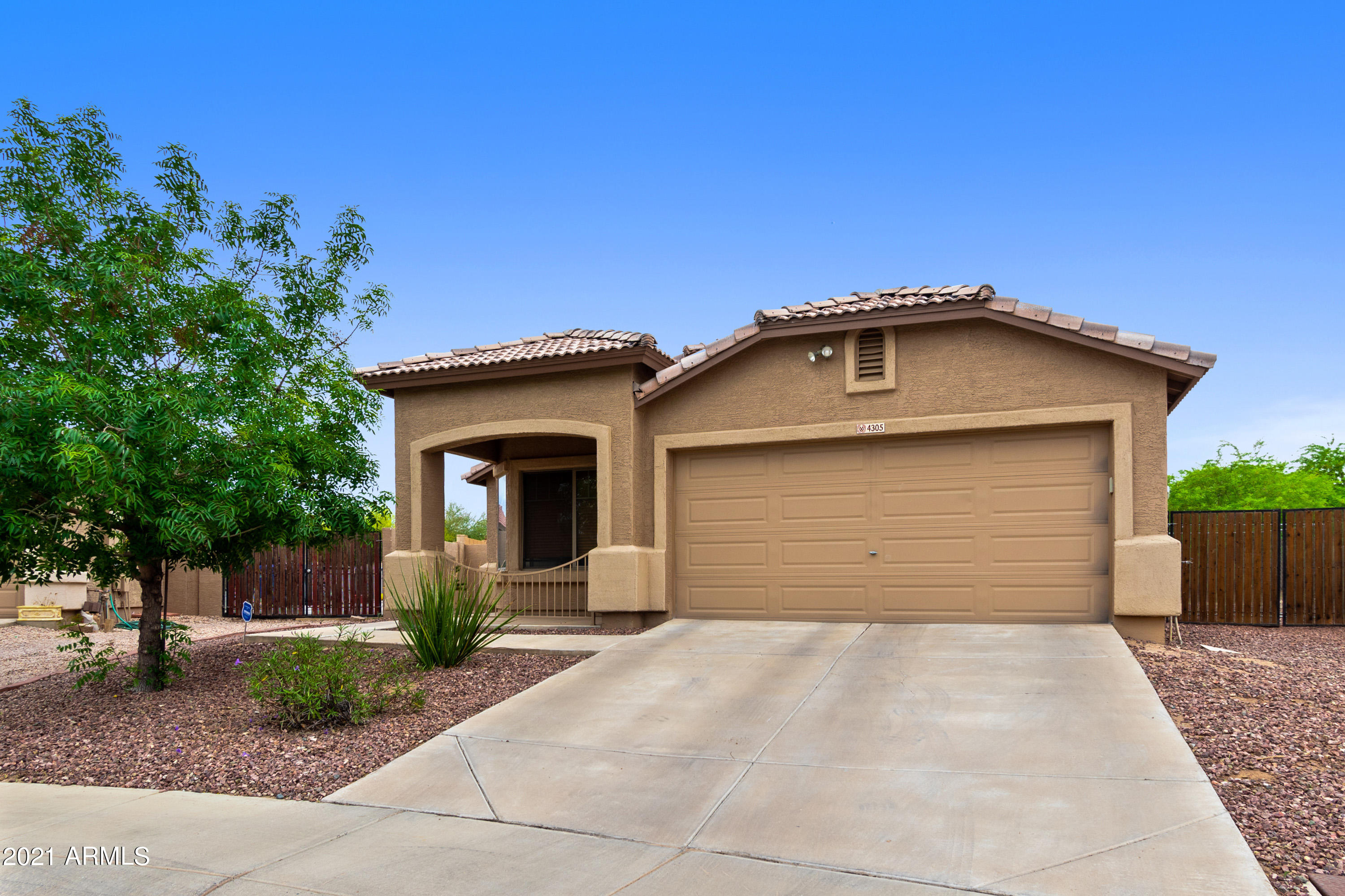 4305 West Fremont Rd. Laveen, AZ 85339 - Photo 2 of 17 DSC_9103