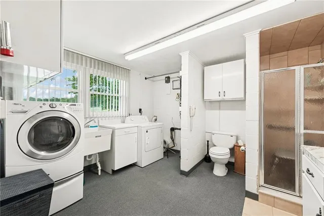a bathroom with a sink and a toilet