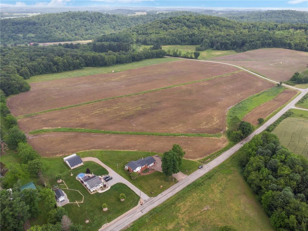 207 State Park Road New Alexandria, PA 15670 - Photo 36 of 38 a view of a field with an ocean