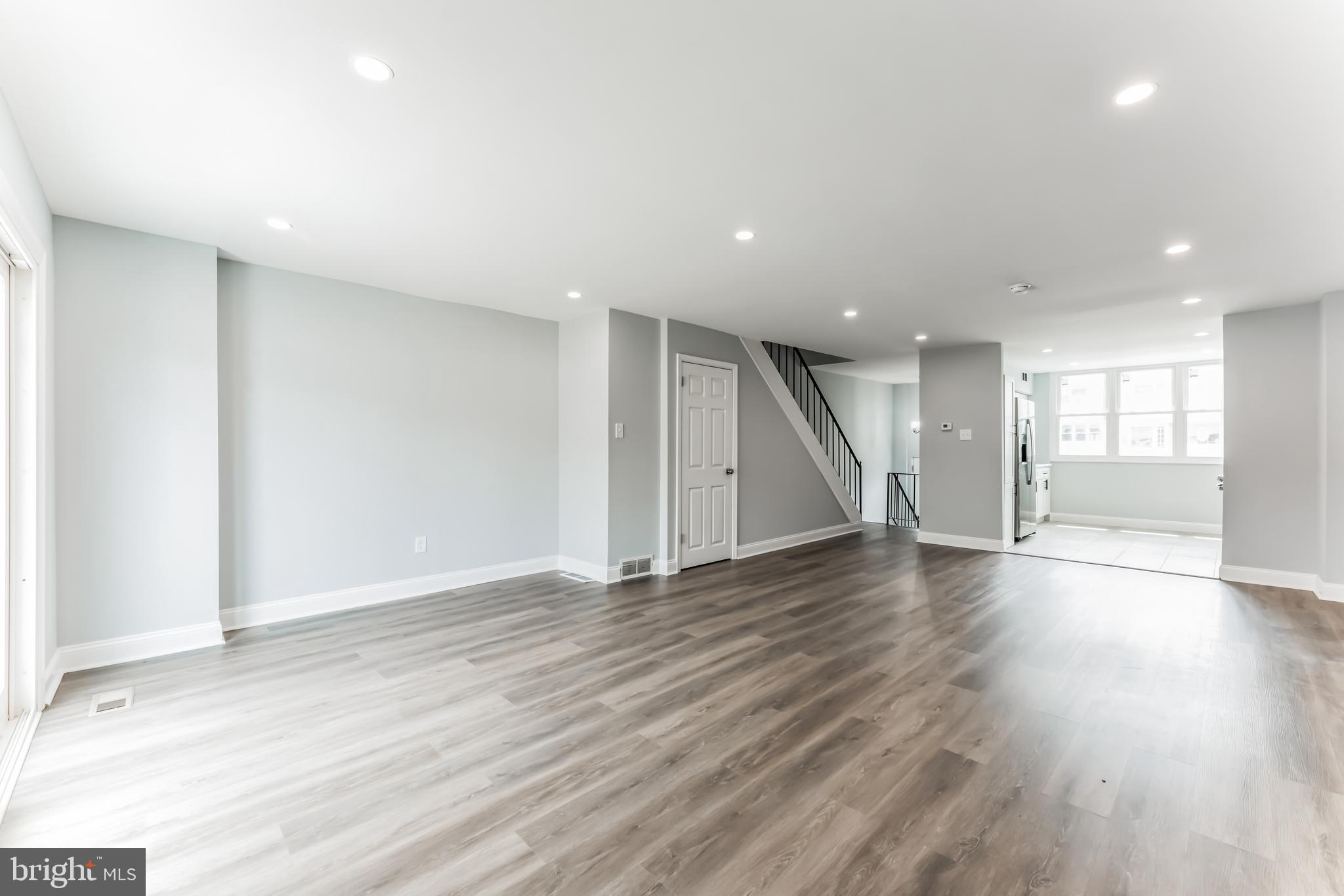 4122 Farmdale Road Philadelphia, PA 19154 - Photo 4 of 28 Gallery Image 4