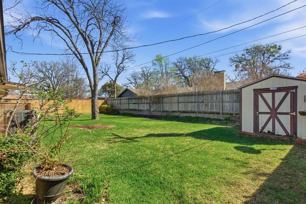1760 Acorn Lane Hurst, TX 76054 - Photo 35 of 36 a view of outdoor space and yard