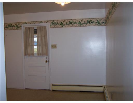 499 Frye Farm Road Greensburg, PA 15601 - Photo 4 of 13 Kitchen. Another view of Dinette area of Kitchen