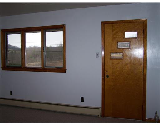 499 Frye Farm Road Greensburg, PA 15601 - Photo 6 of 13 Living Room. Another view of the lLiving Room