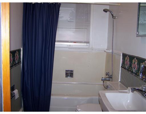 499 Frye Farm Road Greensburg, PA 15601 - Photo 7 of 13 Full Bath. View of Bathroom
