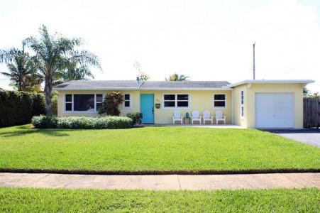 921 Firetree Road North Palm Beach, FL 33408 - Photo 1 of 21 Front Exterior