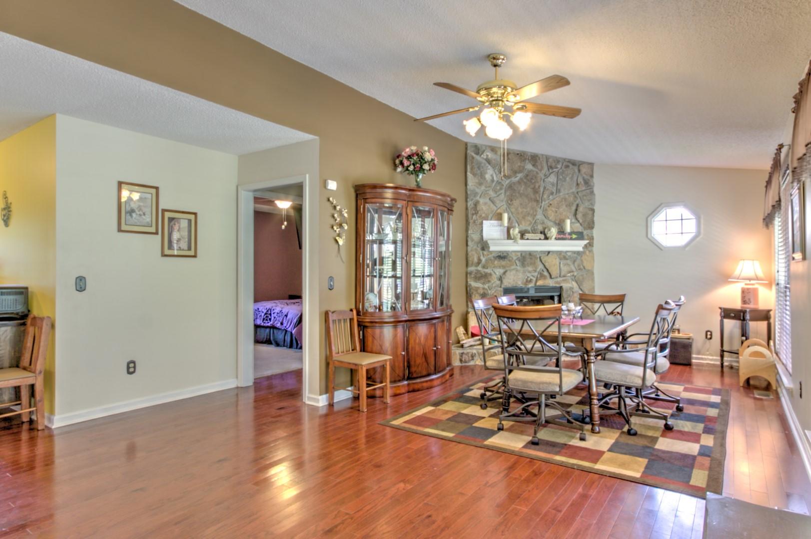 7117 McDaniel Road Harrison, TN 37341 - Photo 3 of 24 HARDWOOD FLOORS