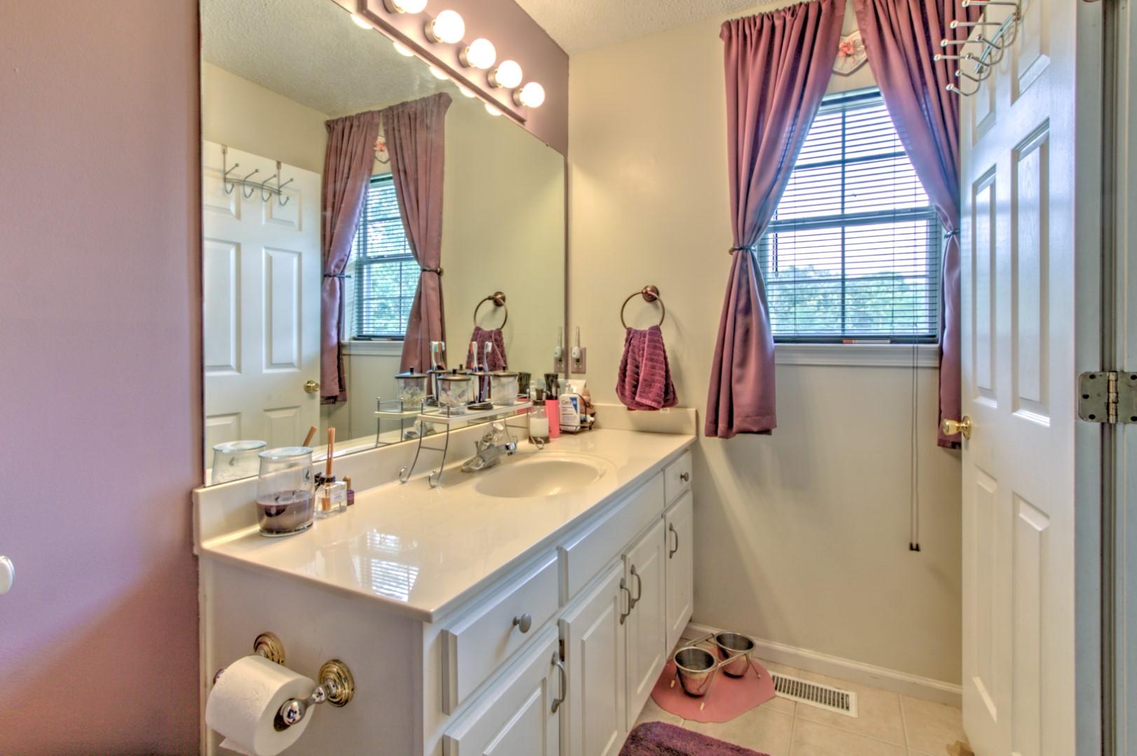 7117 McDaniel Road Harrison, TN 37341 - Photo 10 of 24 FULL BATHROOM