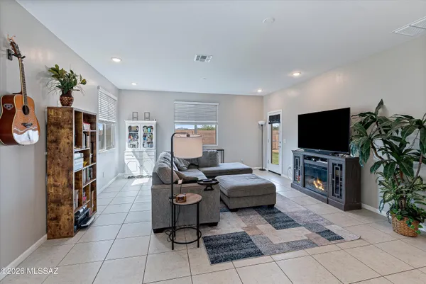 $360,000 | 21947 East Thunderhead Drive, Red Rock, AZ 85145