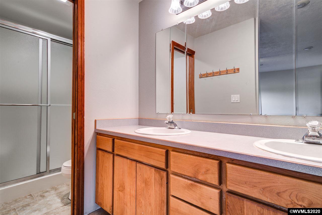 1040 Southwest Lincoln Street Albany, OR 97321 - Photo 24 of 25 Gallery Image 24