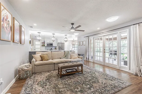 $459,900 | 1107 Oakridge Manor Drive, Brandon, FL 33511