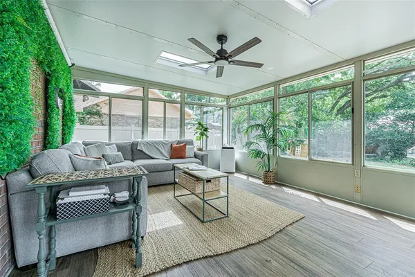 $459,900 | 1107 Oakridge Manor Drive, Brandon, FL 33511