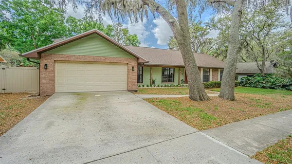 $459,900 | 1107 Oakridge Manor Drive, Brandon, FL 33511