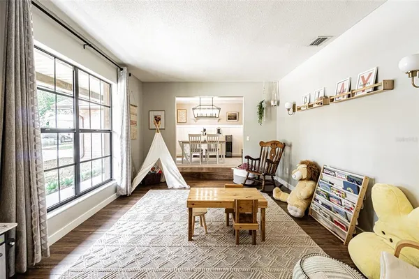 $459,900 | 1107 Oakridge Manor Drive, Brandon, FL 33511