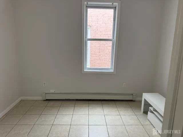 $1,980 | 214 Grant Street, Perth Amboy, NJ 08861