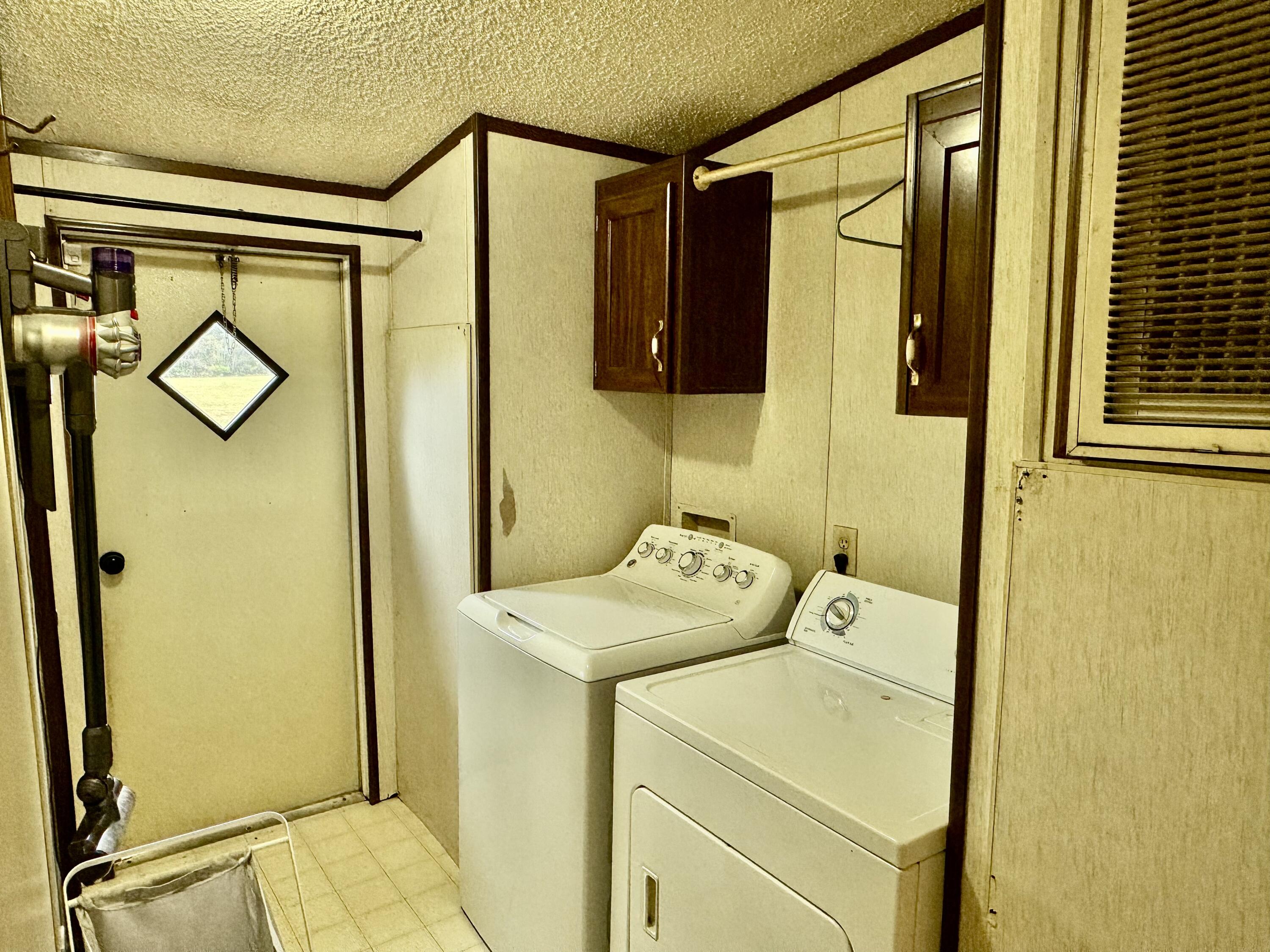 6249 Joppa Mill Road Moneta, VA 24121 - Photo 19 of 55 a utility room with a window
