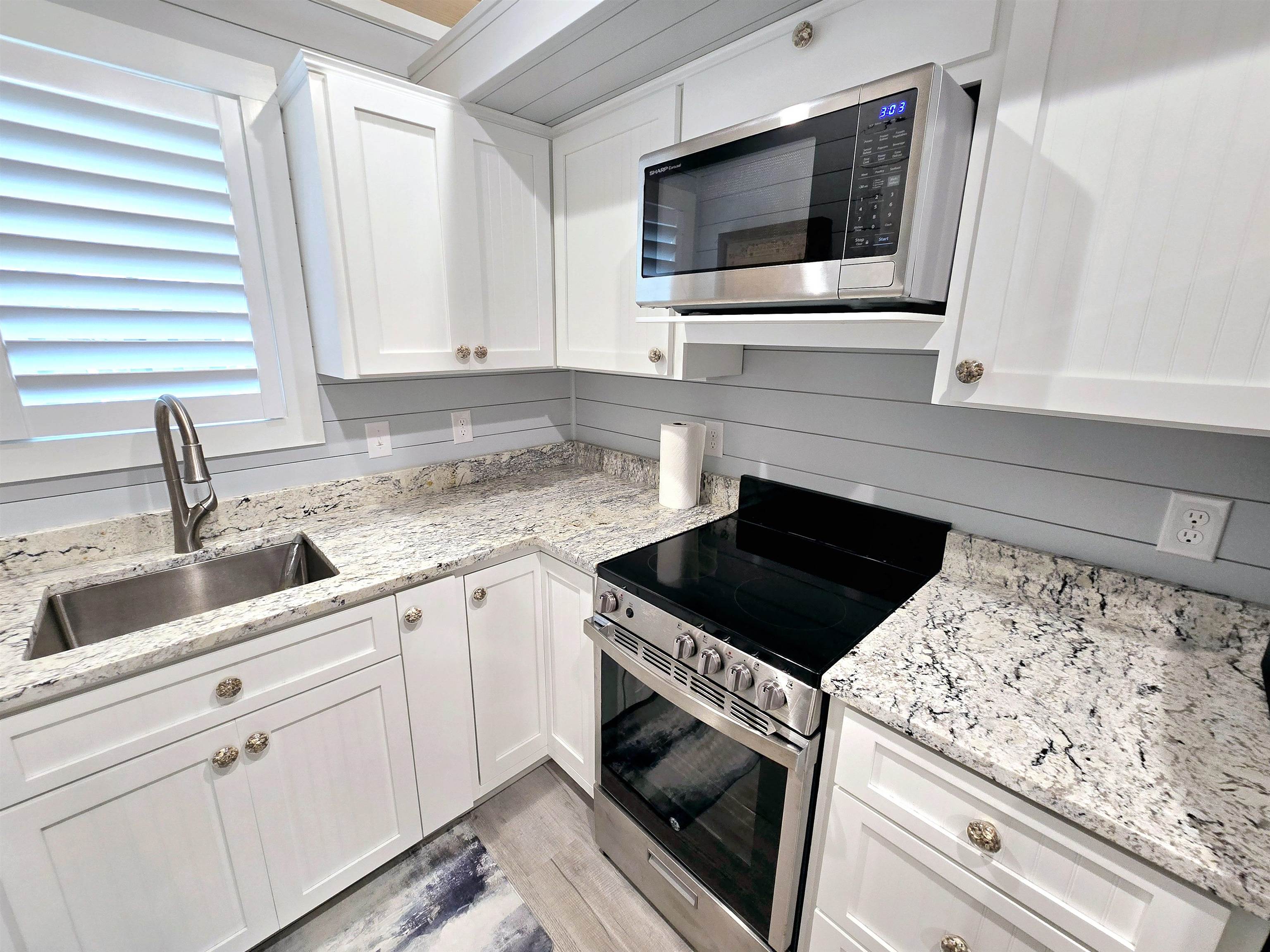 4650 Griffith Marina Road, Unit 6 Orange Beach, AL 36561 - Photo 7 of 27 Kitchen