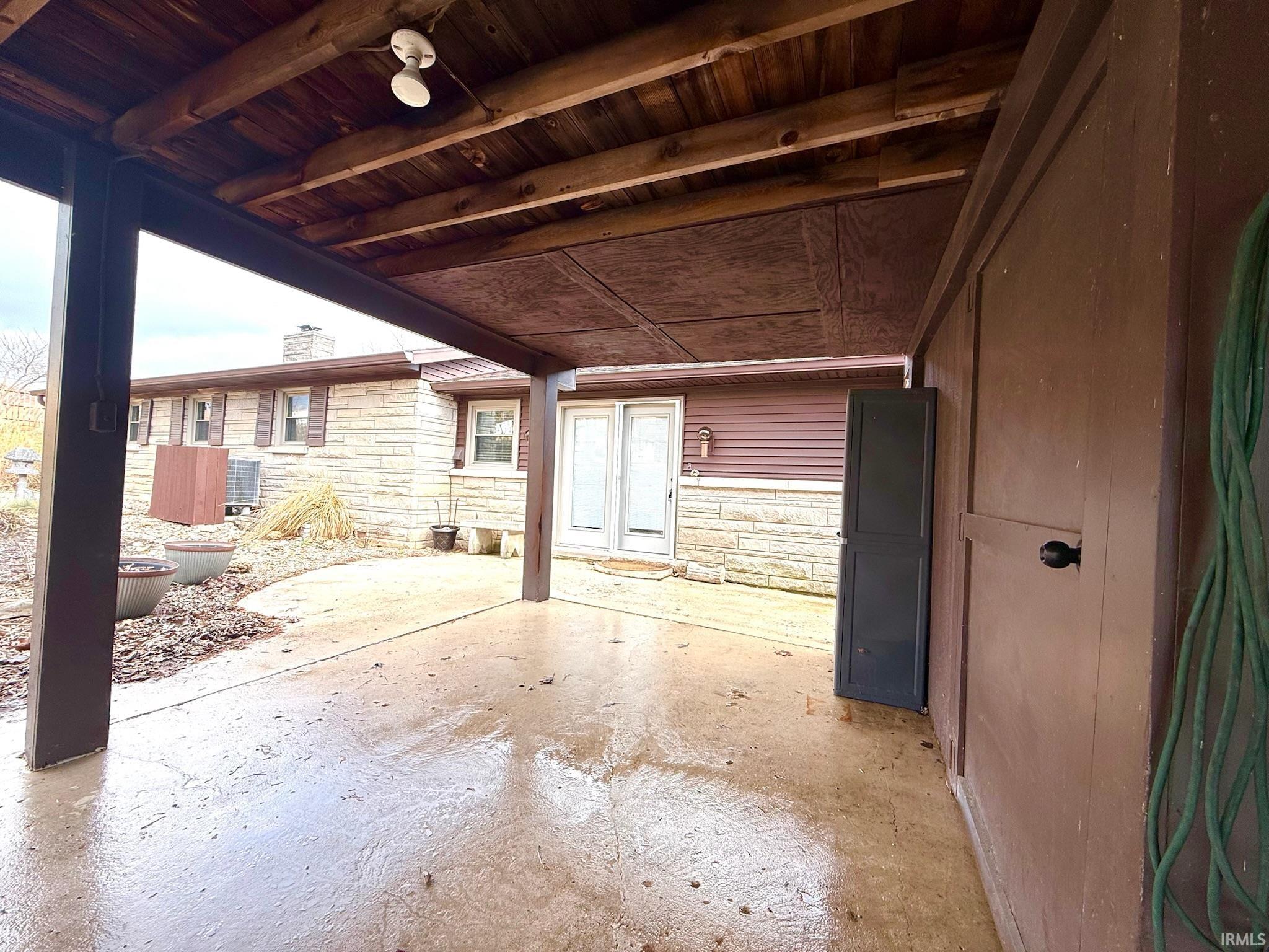 1120 Crawford B Drive Bedford, IN 47421 - Photo 3 of 36