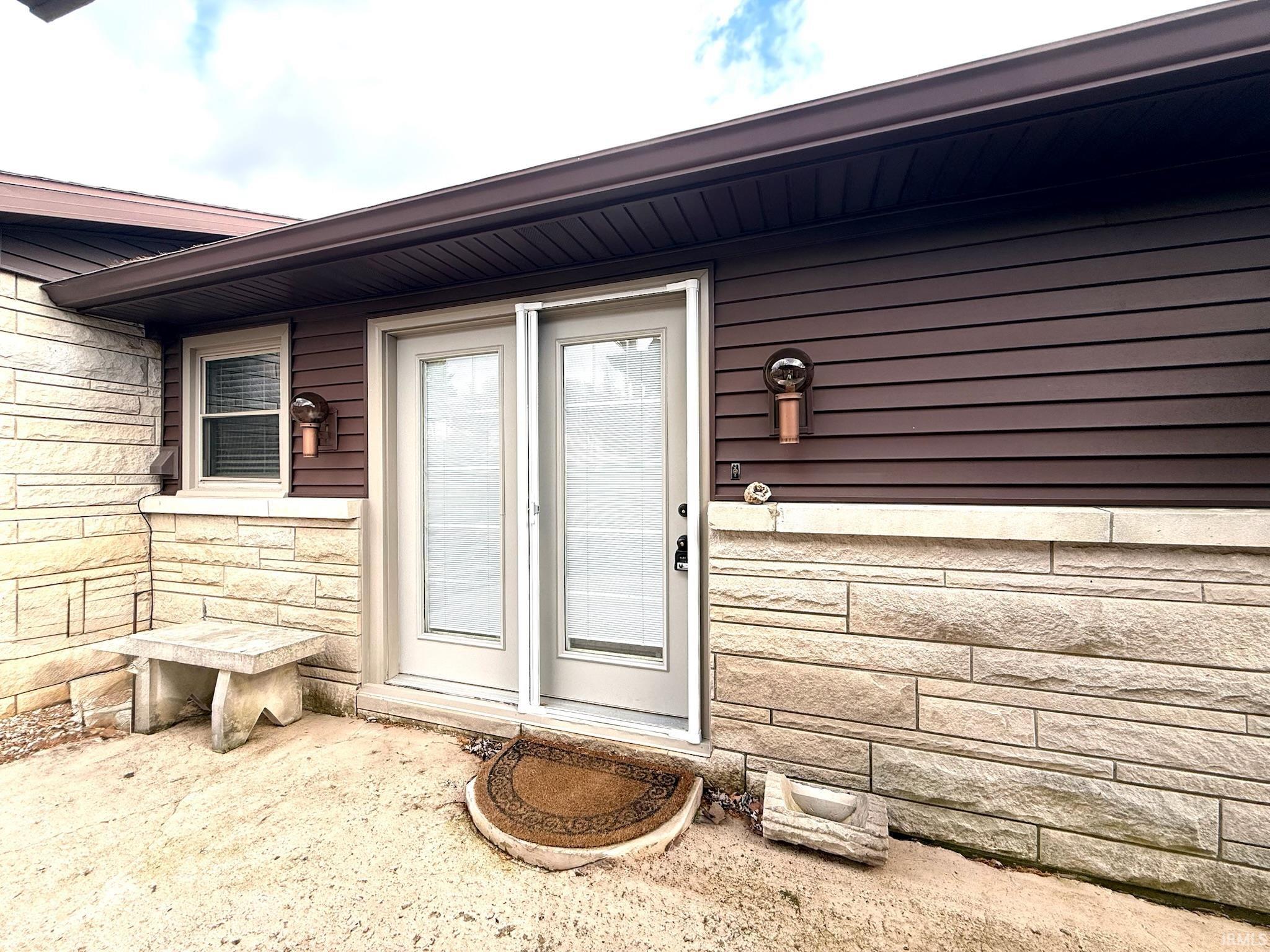 1120 Crawford B Drive Bedford, IN 47421 - Photo 4 of 36